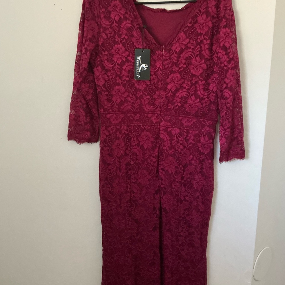 Elegant Lace Burgundy Dress